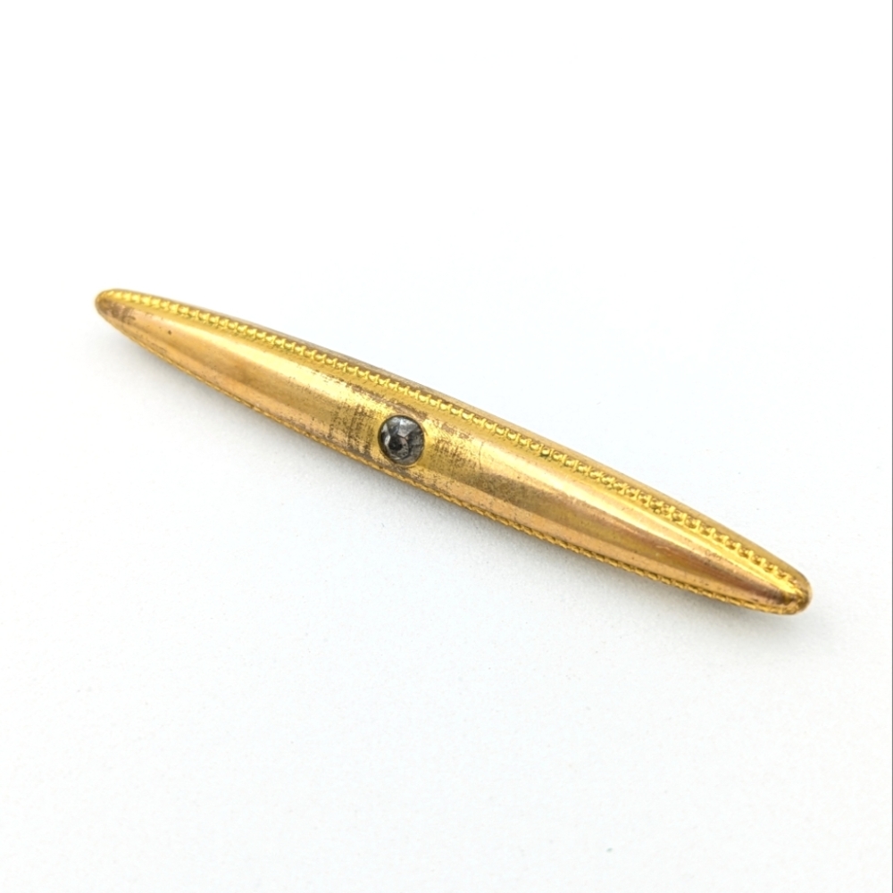 Antique Victorian or Edwardian bar brooch pin with paste stone